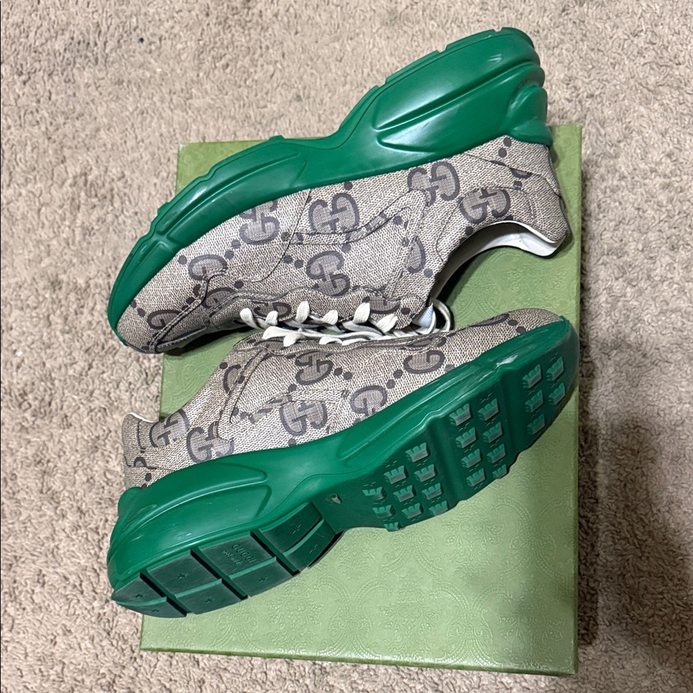 Gucci Beige GG Monogram Sneaker with Green Platform Sole - Picture 8 of 10